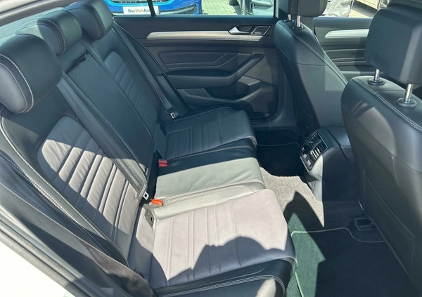 Volkswagen Passat cena 129900 przebieg: 126226, rok produkcji 2021 z Krzeszowice małe 781
